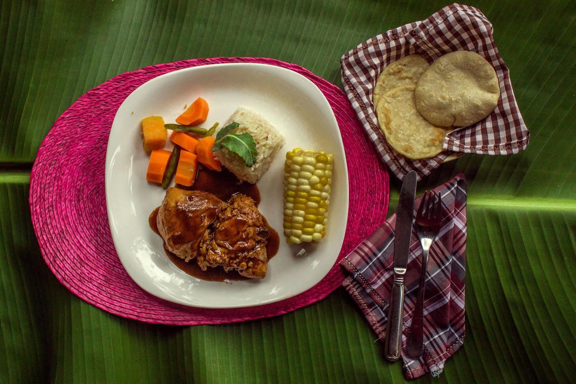 Hotel Y Restaurante La Casa Rosa ซานตาครูซลาลากูนา ภายนอก รูปภาพ