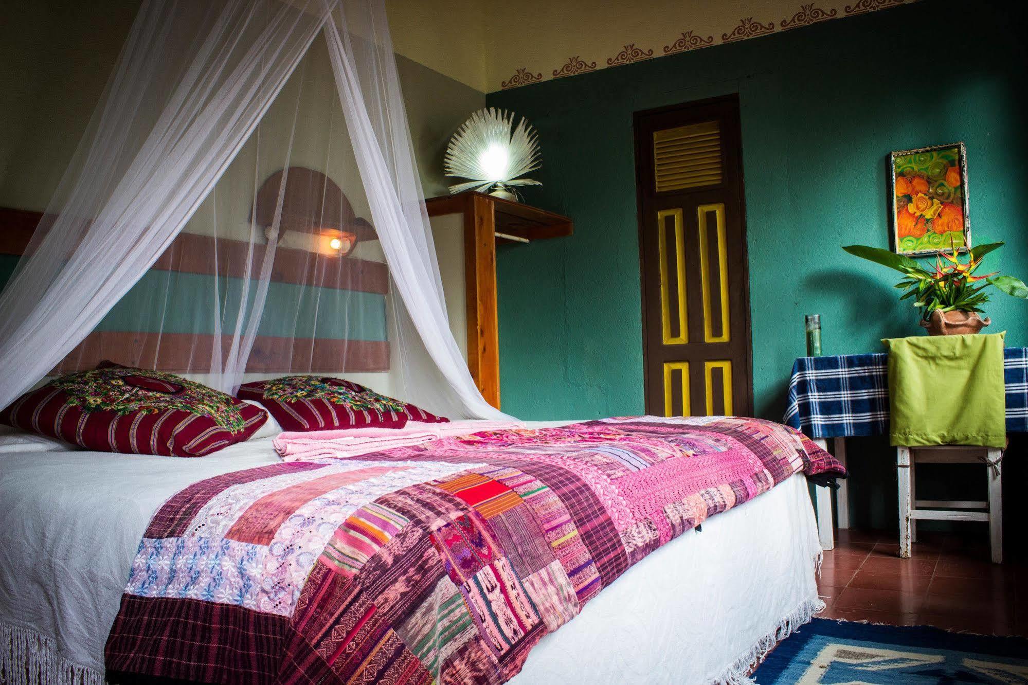 Hotel Y Restaurante La Casa Rosa ซานตาครูซลาลากูนา ภายนอก รูปภาพ