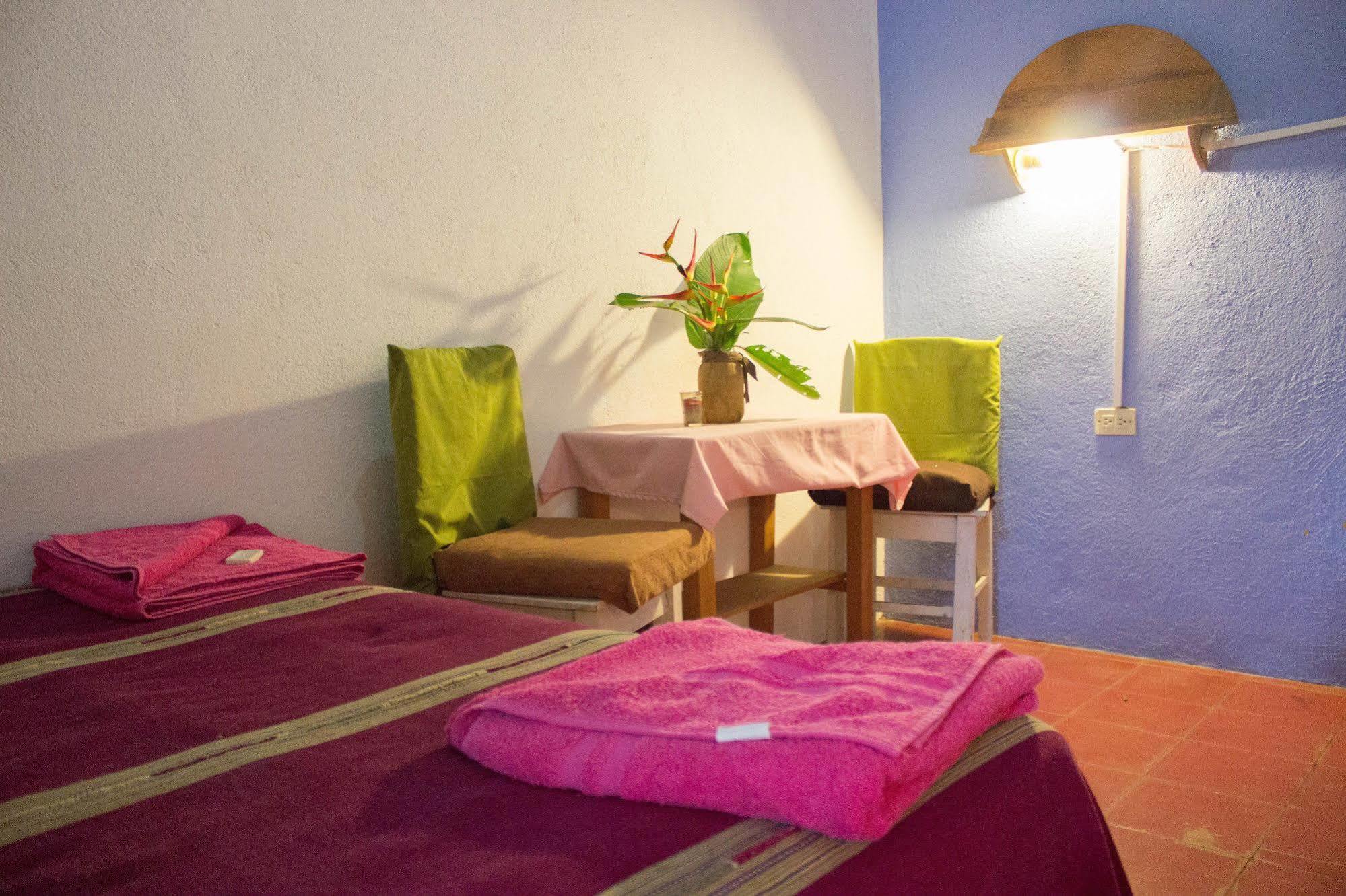 Hotel Y Restaurante La Casa Rosa ซานตาครูซลาลากูนา ภายนอก รูปภาพ